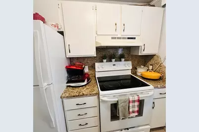 520 High St #7, Clinton, MA 01510 - Photo 10