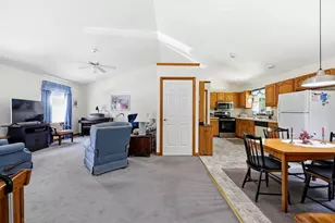 33 Rosewood, Southwick, MA 01077 - Photo 14