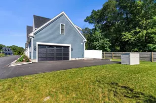 24 Primrose Ln, Ipswich, MA 01938 - Photo 2