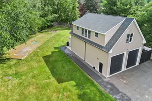 1 Toms Way, Stoneham, MA 02180 - Photo 4