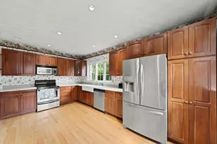1 Toms Way, Stoneham, MA 02180 - Photo 10