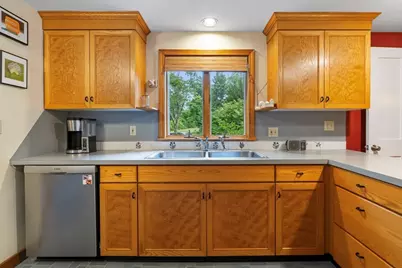 183 Park St, Easthampton, MA 01027 - Photo 22