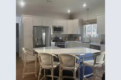 158 Jackson St, Fall River, MA 02721 - Photo 4