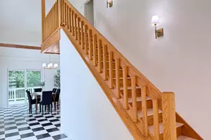20 Alberta Dr, Hudson, MA 01749 - Photo 4