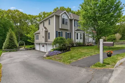 23 Oak Ledge Cir, Rowley, MA 01969 - Photo 2