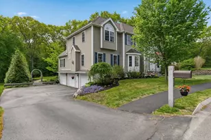 23 Oak Ledge Cir, Rowley, MA 01969 - Photo 2