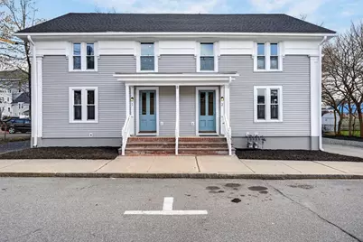 8 Hammatt St, Ipswich, MA 01938 - Photo 1