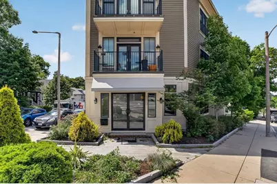 370 Beech St #3, Boston, MA 02131 - Photo 12