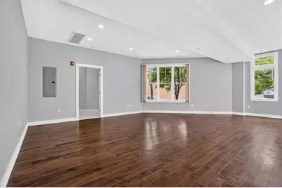 370 Beech St #3, Boston, MA 02131 - Photo 8