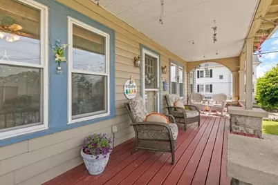 29 Tower St, Methuen, MA 01844 - Photo 4