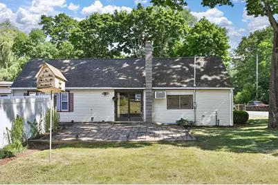 73 Sweetwater St, Saugus, MA 01906 - Photo 16