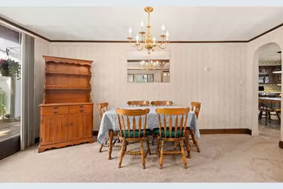 73 Sweetwater St, Saugus, MA 01906 - Photo 6
