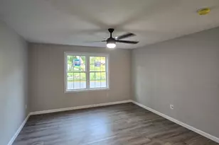 120 High St, Hardwick, MA 01031 - Photo 4