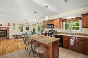 240 Burt St, Taunton, MA 02780 - Photo 16