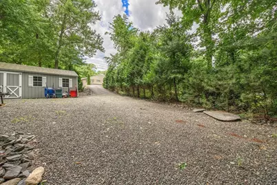 315 Hadley St, South Hadley, MA 01075 - Photo 38