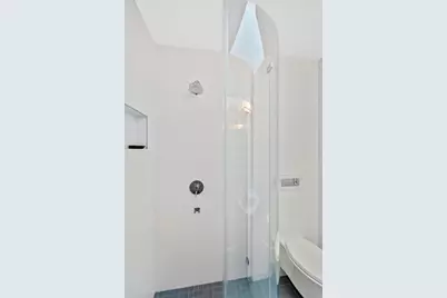 208 Windsor St, Cambridge, MA 02139 - Photo 16