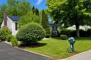 22 Farnham Rd, Stoughton, MA 02072 - Photo 2