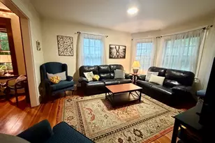 33 Pearl St, Newton, MA 02458 - Photo 4