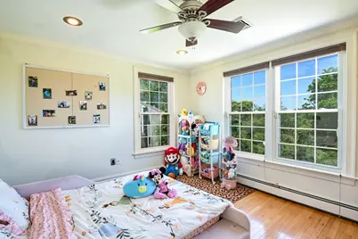 18 Stratford Dr, Dartmouth, MA 02747 - Photo 14