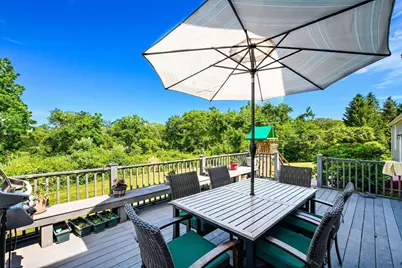 18 Stratford Dr, Dartmouth, MA 02747 - Photo 18