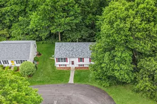 1020 Somerset Ave, Dighton, MA 02764 - Photo 4