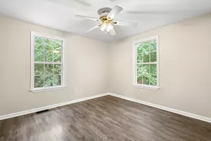 1020 Somerset Ave, Dighton, MA 02764 - Photo 16
