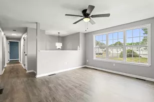 1020 Somerset Ave, Dighton, MA 02764 - Photo 6
