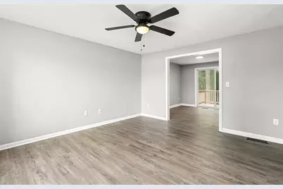 1020 Somerset Avenue #15, Dighton, MA 02764 - Photo 6