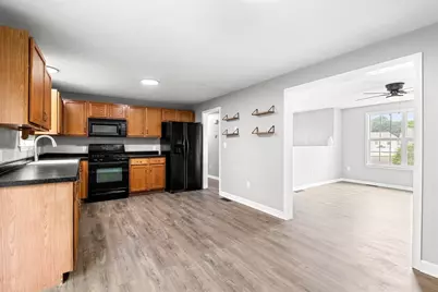1020 Somerset Avenue #15, Dighton, MA 02764 - Photo 12