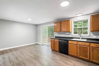 1020 Somerset Avenue #15, Dighton, MA 02764 - Photo 14