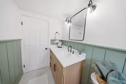 286 Blackstone St, Uxbridge, MA 01569 - Photo 14