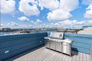 301 Border St, Boston, MA 02128 - Photo 20