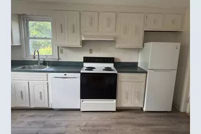 9 Hillside Avenue #3, Marblehead, MA 01945 - Photo 2