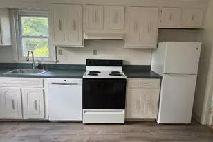 9 Hillside Ave, Marblehead, MA 01945 - Photo 2