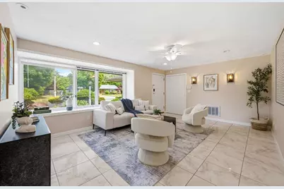 4 Antrim Rd, Peabody, MA 01960 - Photo 4