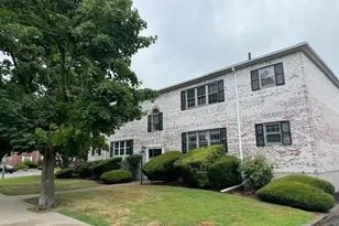 149 Lake Shore Rd, Boston, MA 02135 - Photo 16