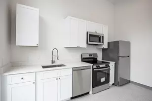 80 Middlesex St, Lowell, MA 01852 - Photo 4