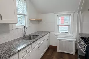 12 Endicott, Lynn, MA 01902 - Photo 2