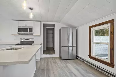 47 Railroad Ave #2, Rowley, MA 01969 - Photo 10