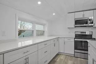 47 Railroad Ave, Rowley, MA 01969 - Photo 8