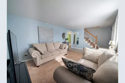 2 Amesbury St, Worcester, MA 01605 - Photo 6
