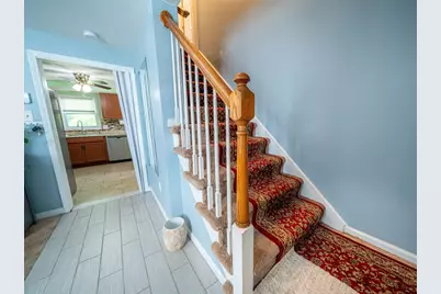 2 Amesbury St, Worcester, MA 01605 - Photo 16