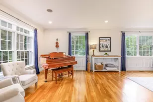 10 Strawberry Knoll Dr, Sutton, MA 01590 - Photo 4