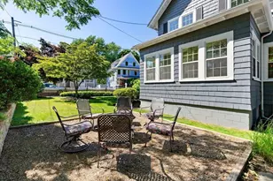 43 Trenton St, Melrose, MA 02176 - Photo 32
