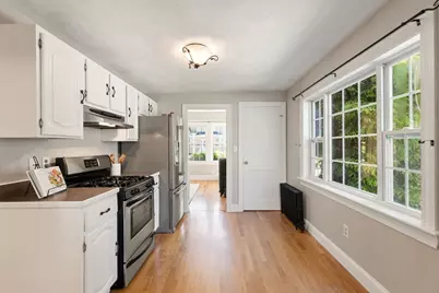 43 Trenton St, Melrose, MA 02176 - Photo 20