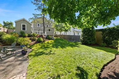 9 Phelps St, Salem, MA 01970 - Photo 32