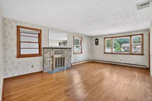 95 Wrenwood St, Springfield, MA 01129 - Photo 8