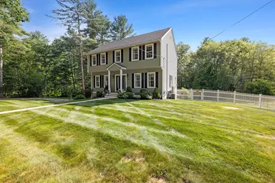 304 Quaker St, Northbridge, MA 01534 - Photo 2