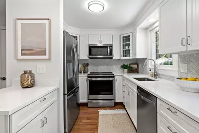 341 Seaview Ave, Swansea, MA 02777 - Photo 16