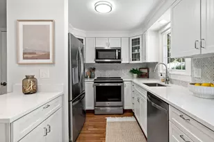 341 Seaview Ave, Swansea, MA 02777 - Photo 16